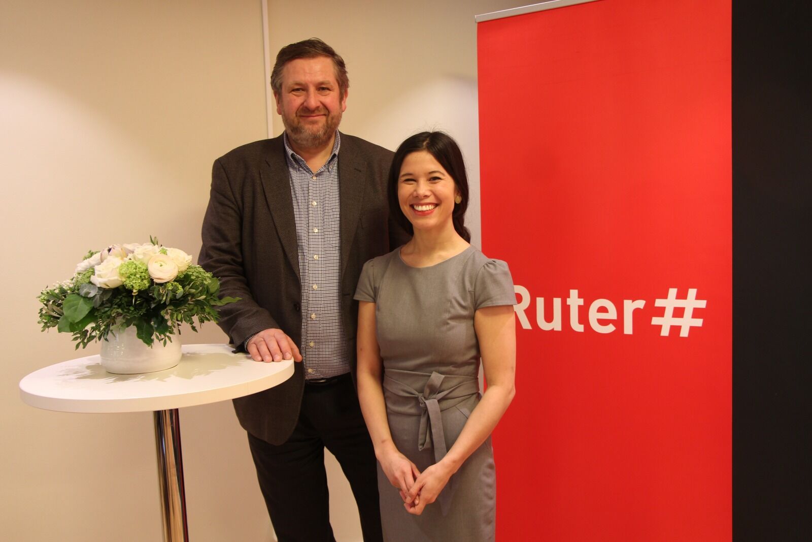  GODE TALL: Ruter presenterte høye tall for kollektivtrafikken i Oslo. Her er Bernt Reitan Jenssen, administrerende direktør i Ruter, sammen med byråd Lan Marie Nguyen Berg (MDG).  Foto: