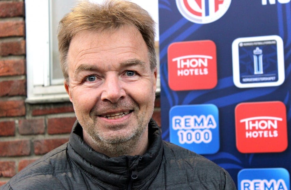 NEDSKALERER BALLEN: Lars Tjærnås går inn i trenerteamet til Vestli ILs håndballherrer. Foto: