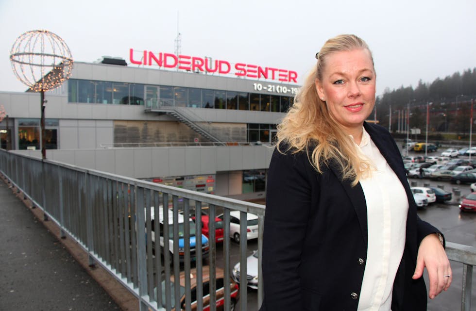 NY LEDER: Gudrun Røed er ny senterleder på Linderud. Hun ser fram til et aktivitetsfylt år i 2015.  Foto: