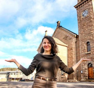 OPERA I KIRKEN: Organist Marta Tsvettsikh gleder seg til å dele operaperler med folket førstkommende søndag. Foto: