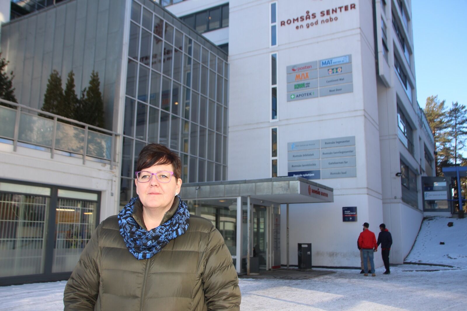 MØTEPLASS FOR ALLE: Frivillig Hilde Østreng på Romsås vil at bydelen åpner en kafé med god, billig og sunn mat. Om det blir et av lokalene på sentret eller lokalene til det gamle eldresentret spiller ingen rolle.  Foto: