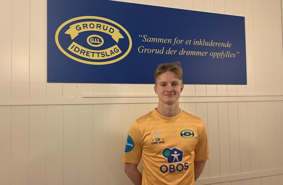 I GULT: Stopperen Arnar Gudjonsson er klar for spill i Grorud IL de to neste sesongene. Foto: Grorud IL