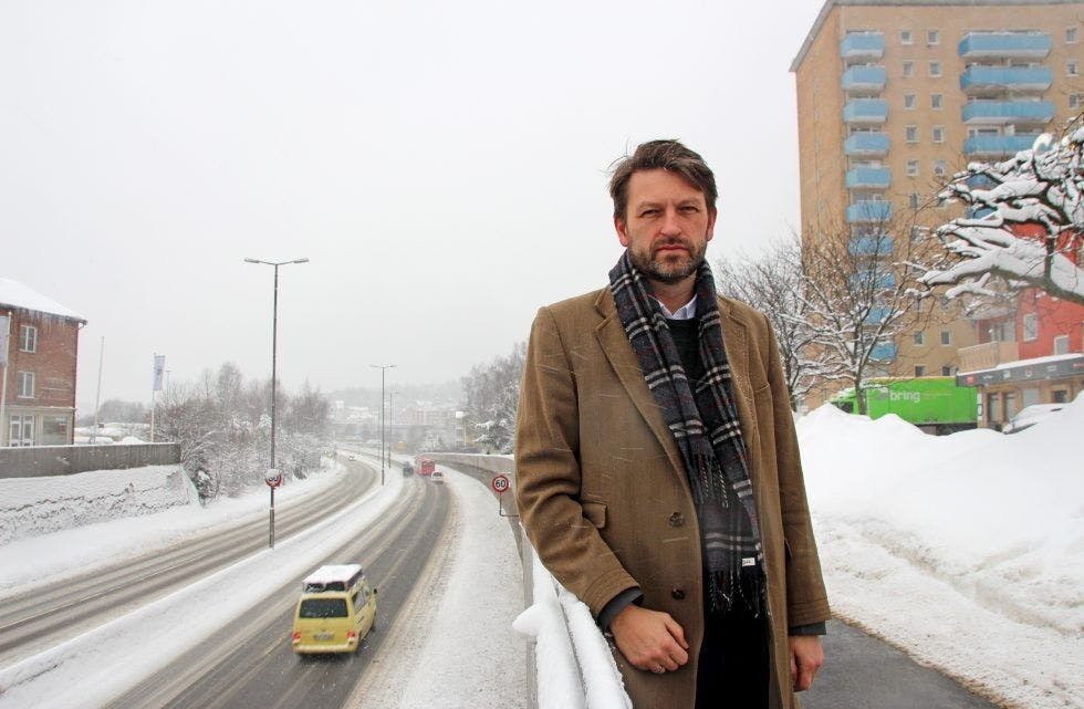 ALVORLIG: Eirik Lae Solberg (H) er bekymret for at byrådet nå styrer mot en nedgradering av Trondheimsveien uten å bygge diagonal. Foto: