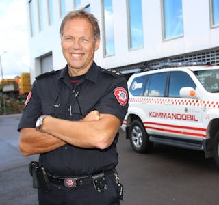 TAKKER FOR SEG: I 35 år har Kjetil Bratlie gått på jobb for å redde liv. Nå er han pensjonist. Foto: