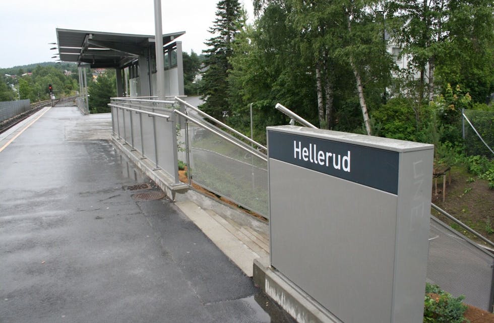 VEDLIKEHOLD: T-banen slutter å gå fra Hellerud i neste uke. Da blir det buss for bane. Foto:
