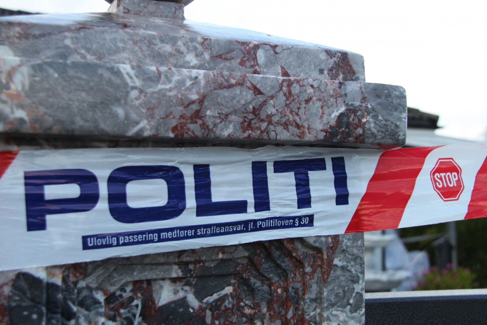SKUDD: Politiet rykket ut til Ravnkollbakken på Romsås i natt etter meldinger om skudd. Foto: