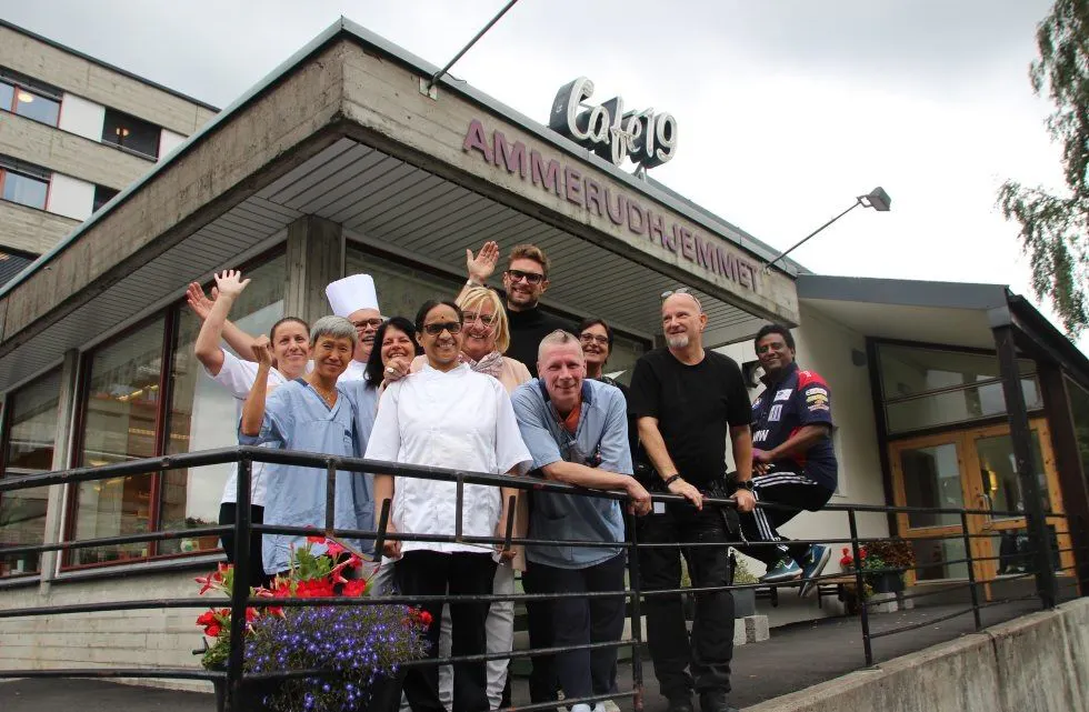 KLARE FOR FEST: Gjengen på Ammerudhjemmet bo- og kultursenter gleder seg til å se store og små i løpet av helgens lokale familiedager. Foto: