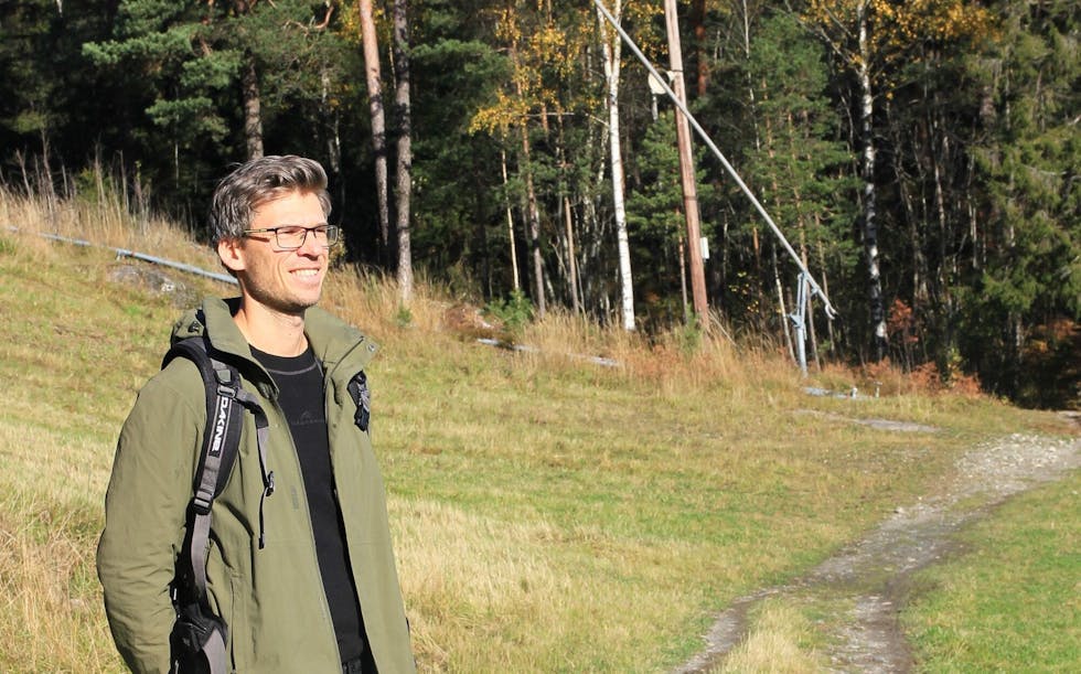 Einar Maitre Ekern på en av stiene som krysser bakken i dag. Foto: