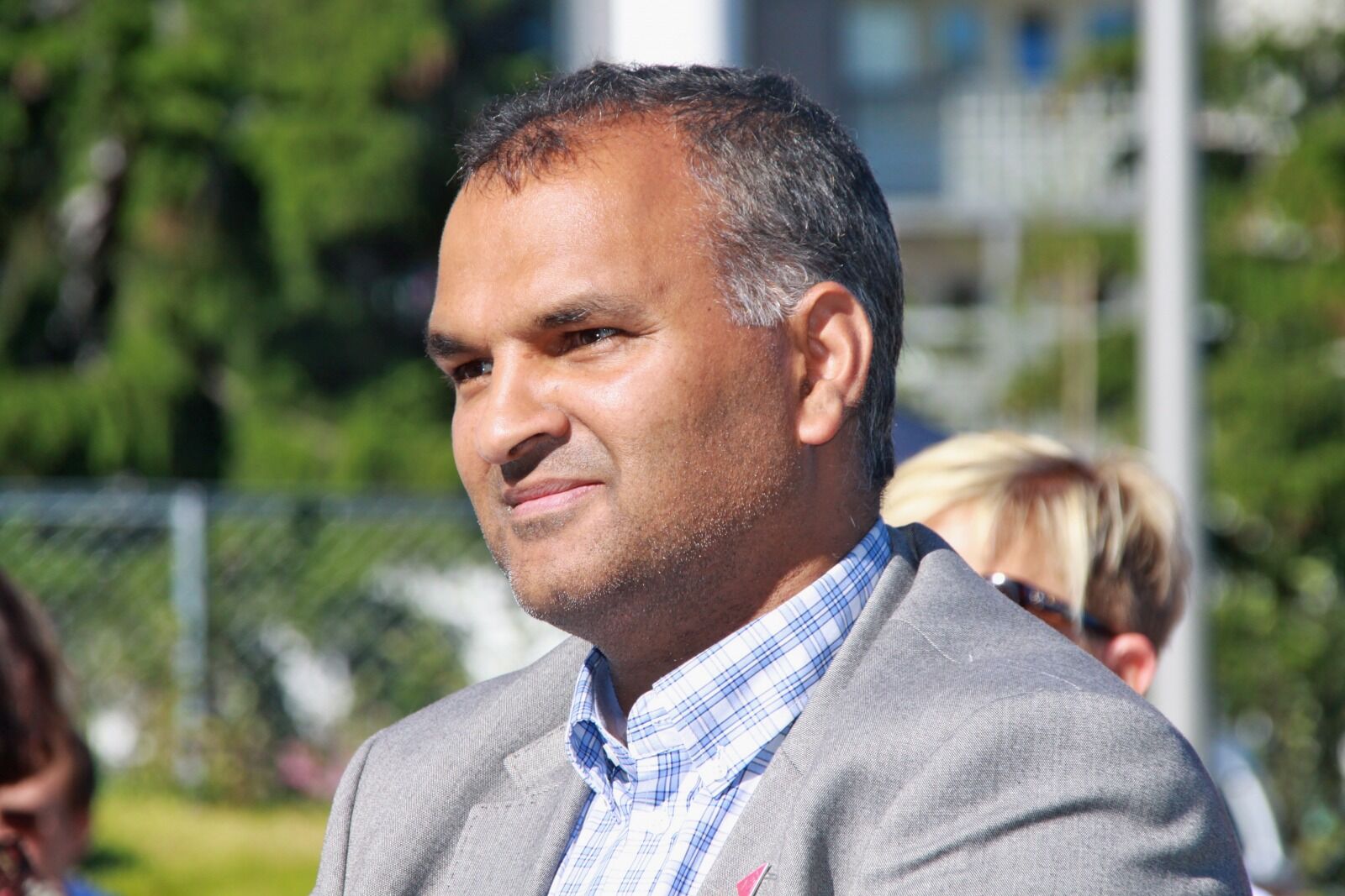 VARSLER BRÅK: BU-leder Rashid Nawaz (Ap). Foto: