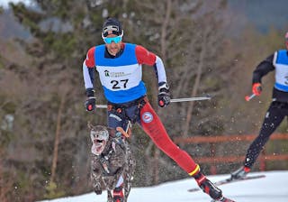 GOD AVSLUTNING: Viktor Sinding-Larsen og Ea fikk virkelig vist hva de er gode for i vintersesongens siste løp. Foto: