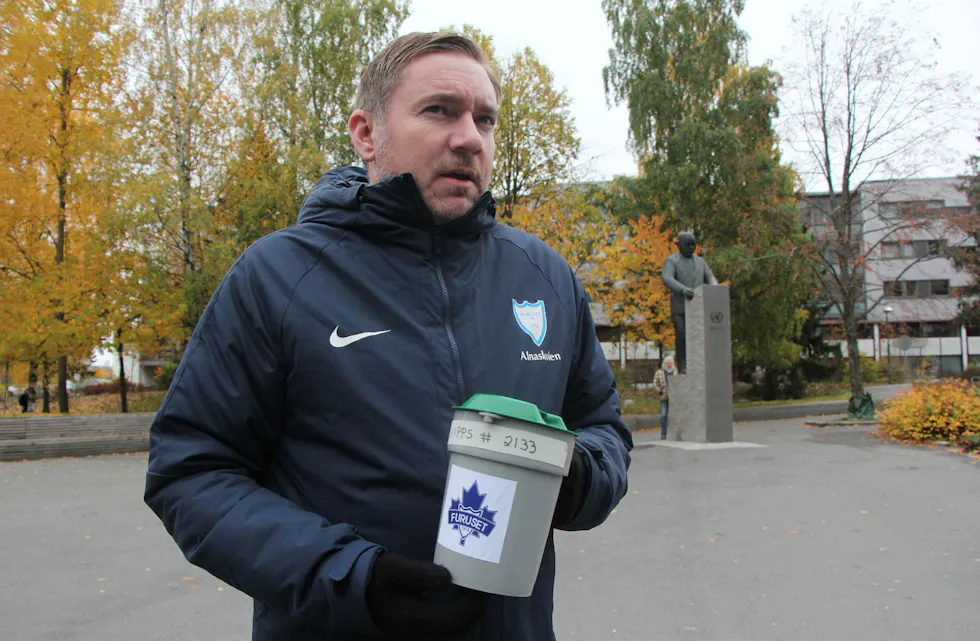 KLAR FOR INNSATS: Bøssebærerne på Furuset er klare til tjeneste, melder Rune Gjelberg. På Furuset er det i alt 40 roder. Foto: Sindre Veum Apneseth