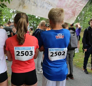 LØP FOR ANDRE: Konfirmantene i Rødtvet kirke løp runde på runde for å gjøre en forskjell i andres liv. Foto: