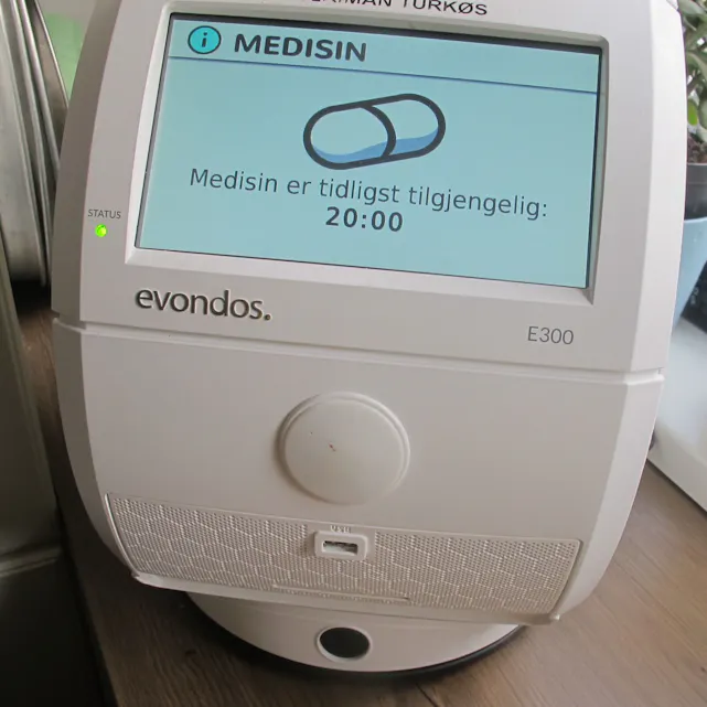 EVONDOS: Med et enkelt trykk skrives medisinen ut. Foto: