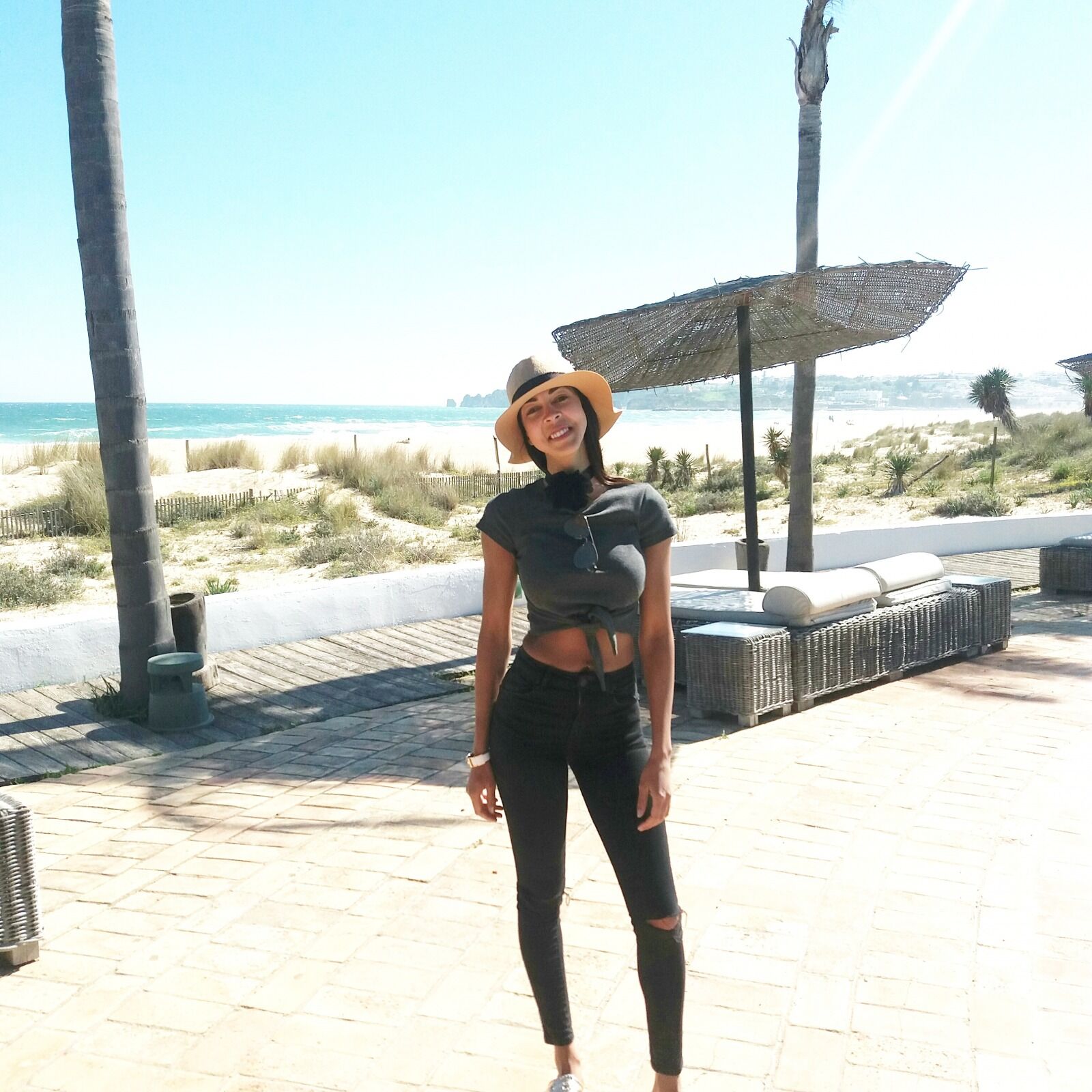 SATSER ALT: Yasmin Osee Aakre (27) er videre til finalen i Miss Norway 2017. (Foto: Privat.) Foto: