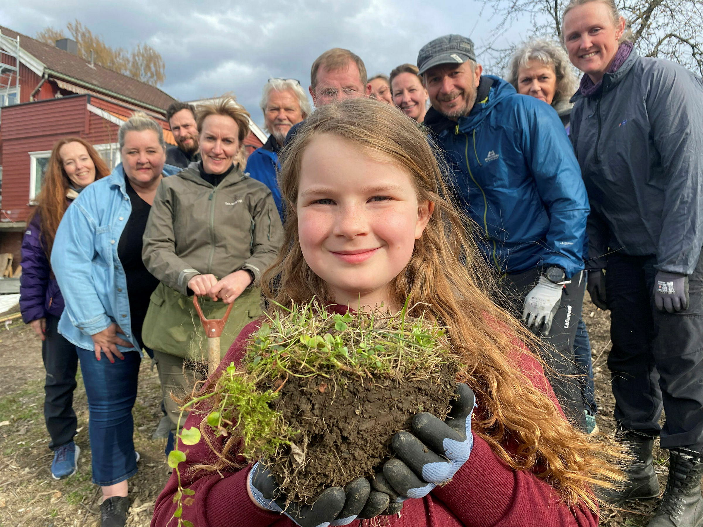 Den første humla har allerede flyttet inn
