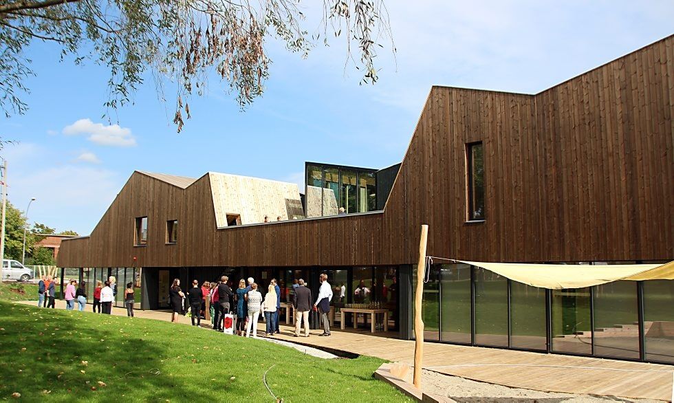 EN ANNERLEDES BARNEHAGE: Morfeus arkitekter sier de blant annet har hentet inspirasjon fra det tradisjonelle norske gårdsrommet i utformingen av nye Nordtvet gård barnehage. Foto: