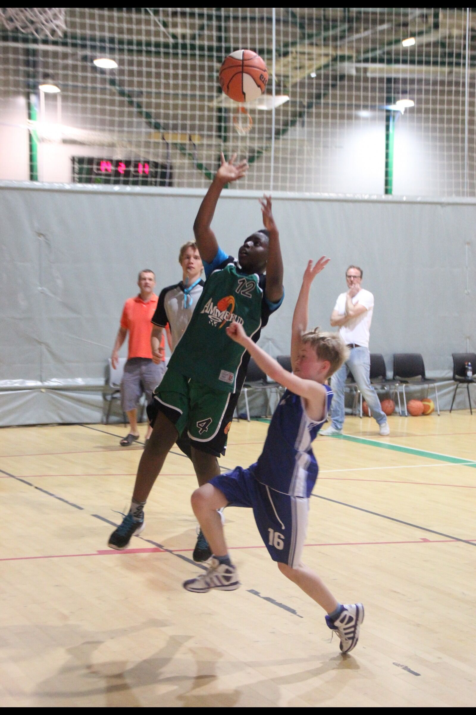 SNART KLART FOR BASKETFEST: Snart er det igjen klart for vårens vakreste basketeventyr: Ammerud Open Foto: