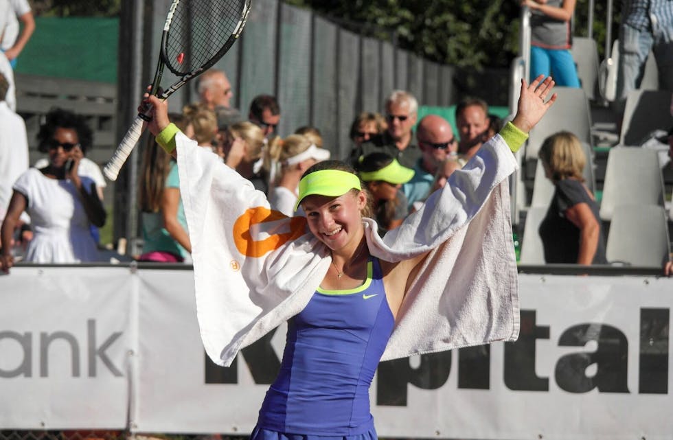HISTORISK: Malene Helgø kunne slippe jubelen løs etter NM-triumfen i Tennis. (Foto: AKB News/Andreas Kristoffer Berge). Foto:
