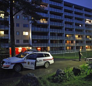 DRAPSFORSØK: To menn er siktet for drapsforsøk etter knivstikkingen på Stovner natt til tirsdag. Foto: Frank H. Evensen