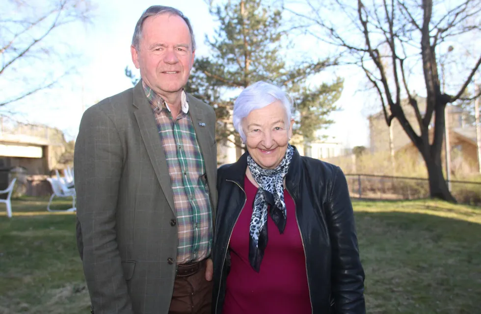 KREVER SVAR: Arne Bardalen og Eva Rueslåtten i Groruddalen Miljøforum forventer svar fra politikerne.