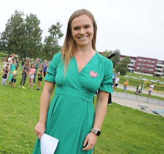 Mari Morken, Ellingsrud, er leder av Alna bydelsutvalg – for Arbeiderpartiet. Bildet er fra åpningen av fjorårets Mangfoldsfestival på Furuset-sletta. Foto: