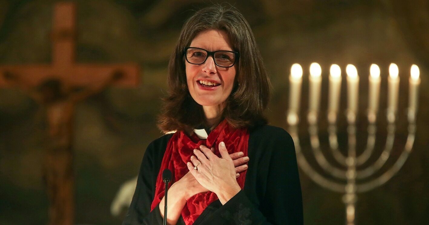 FRA EN TIDLIGERE JUL: Tone Marie Falch er et ekte desemberbarn og koser seg derfor ekstra mye i juletida.