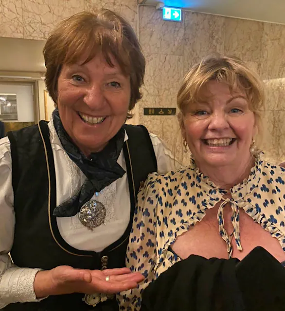 Ordfører Marianne Borgen og Inger Nilsson. Foto: Privat