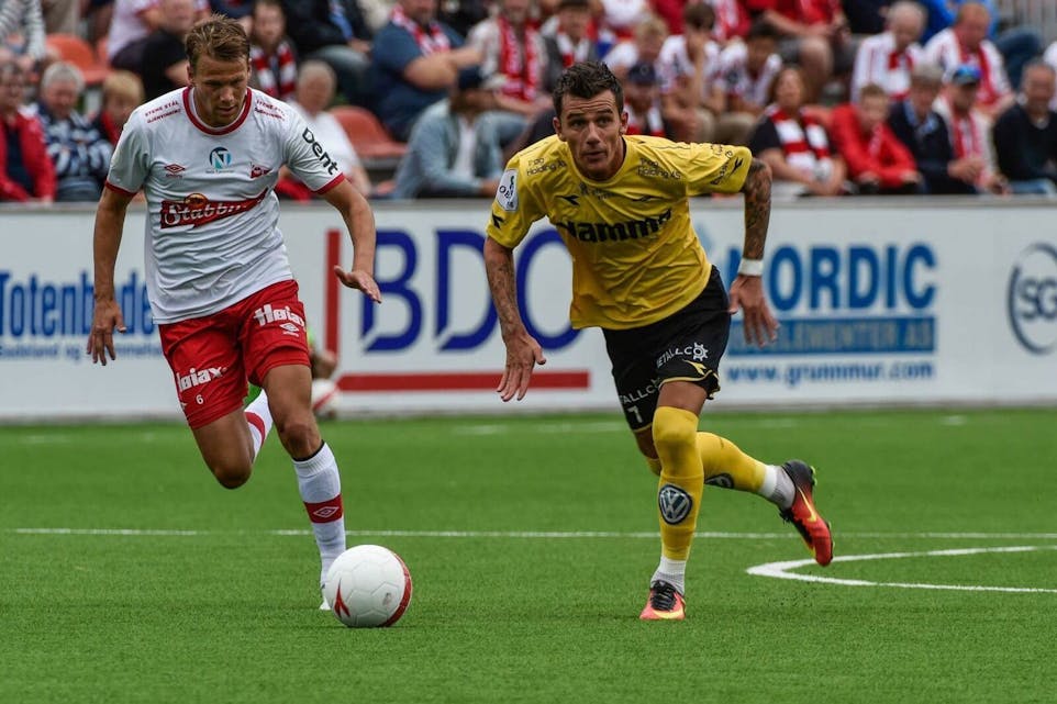 GLEDER SEG: Rocky Lekaj gleder seg til å spille for Kristiansund Ballklubb som jakter opprykk til Tippeligaen. (Foto: Marius Mykleset/Raufoss Fotball.) Foto: Marius Mykleset