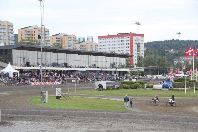 SATSER PÅ KONSERTARENA: Om byrådet får viljen sin, kan det bli  jevnlige konserter på Bjerke travbane i fremtiden.