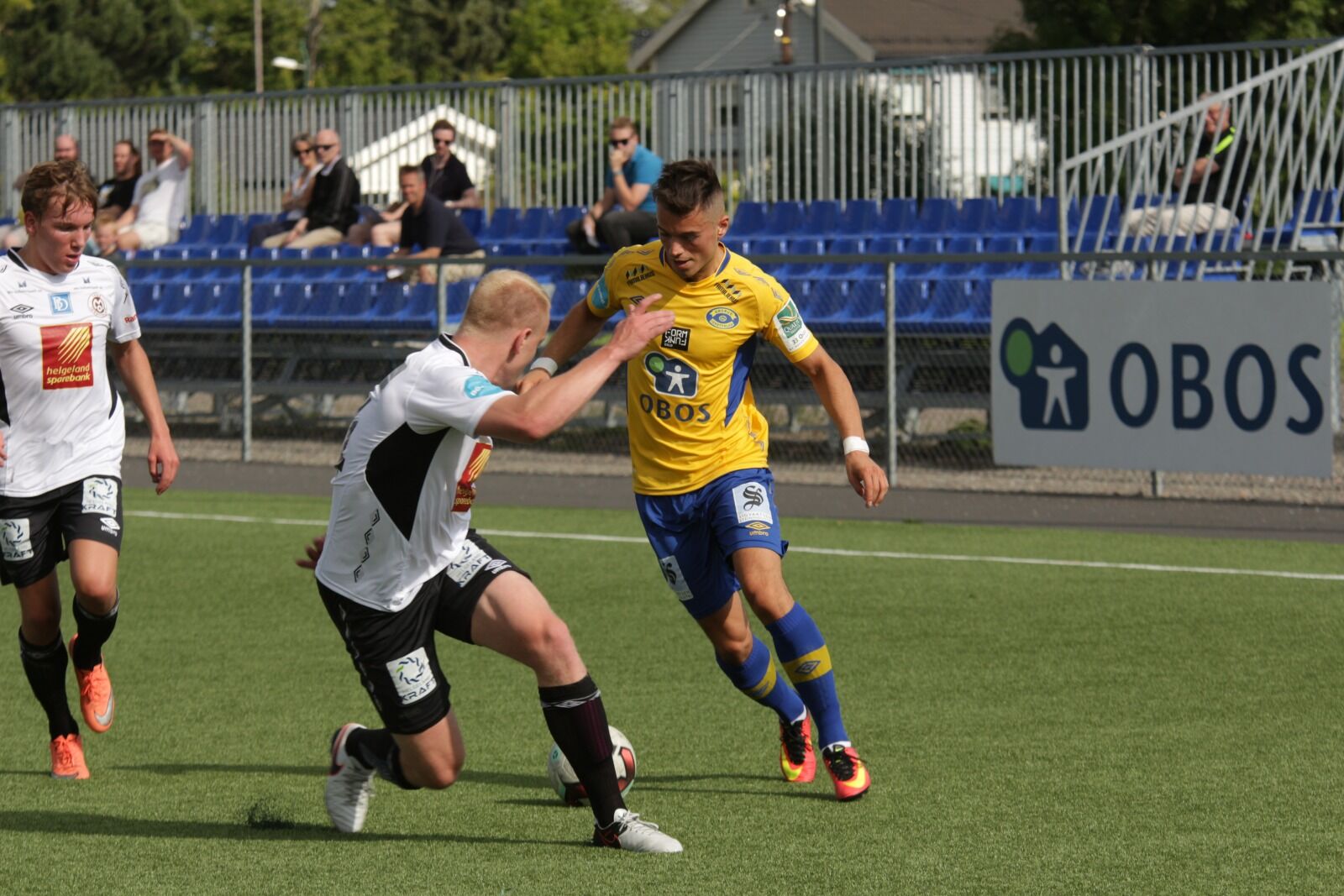 HERJA MED MO: Grorud og Bardh Shala klinka til med hele 9-0 over gjestene i lørdagens oppgjør. Foto: Ørjan Brage