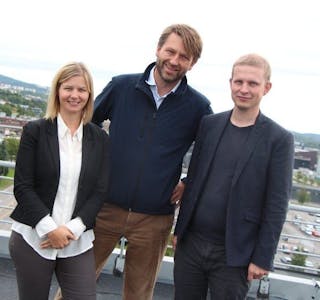 Guri Melby (V), Eirik Lae Solberg (H) og Erik Lunde (KrF) Foto: