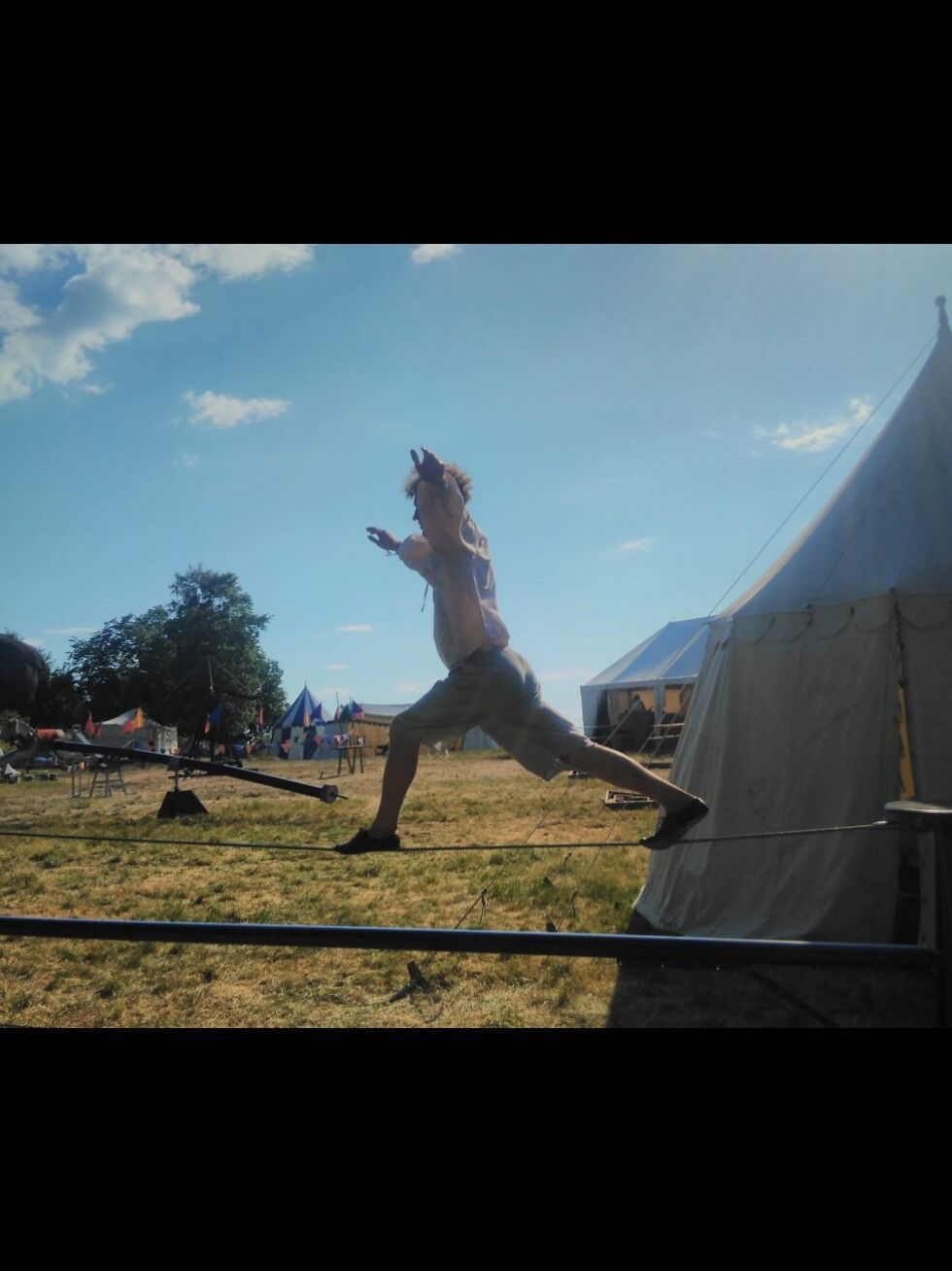 TIL ANERKJENT SIRKUSSKOLE: Håkon Hemmer fra Høybråten har kommet inn på en prestisjefylt sirkusskole, og er klar for å starte sirkusdrømmen for alvor. Foto: