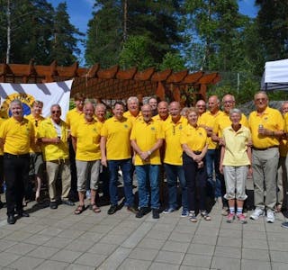 FIN GJENG: Lions Høybråten og Lions Stovner slo seg sammen og feiret 100-årsjubileet til klubben på Stovnerskogen sykehjem. Foto:
