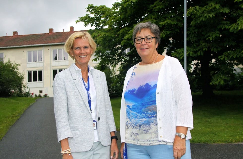 POSITIVE: Bydelsdirektør Marit Jansen og avdelingsleder Erna Holten i Grorud bydel gleder seg til Trondheimsveien 387 om noen år vil huse 91 «Omsorg+»-boliger.  Foto: