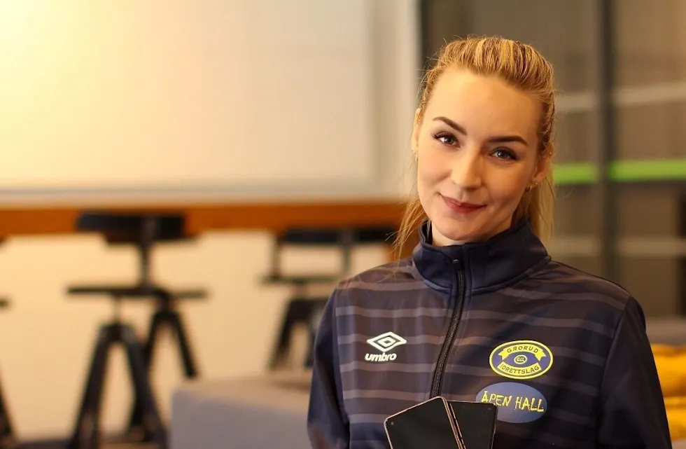 <strong class="nf-o-text--strong">HOLDER KONTAKTTJENESTEN ÅPEN: </strong>Leder i Grorud ILs samfunnsavdeling, Anita Iversen, sørger for at kontakttjenesten for barn og unge I bydel Grorud holder åpen i hele påsken. Foto: