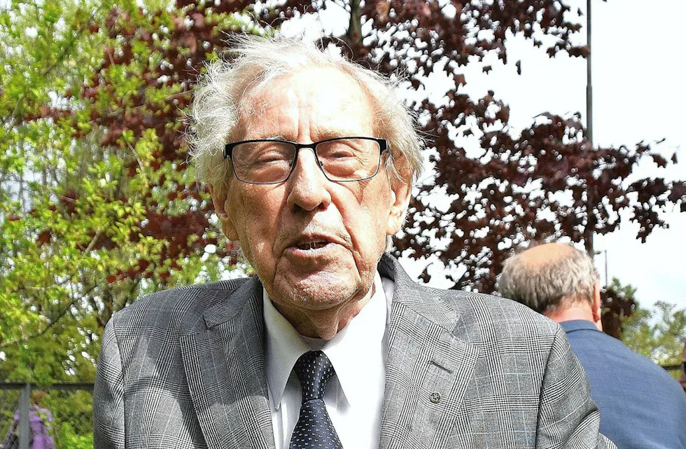 Hjalmar Kielland i avishagen på Grorud da han fylte 90 år 23. mai 2022. Foto: Frøydis Cederkvist Stenerud