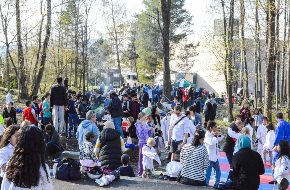 Det ble en folkefest på en onsdag kveld i Haugerudparken! Foto: Jamil Dost