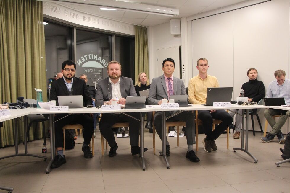 AVLYSER: I tråd med myndighetenes råd og for å ikke binde opp bydelens ressurser, vil ikke Grorud bydelsutvalg avholde et fysisk møte førstkommende torsdag. Foto: