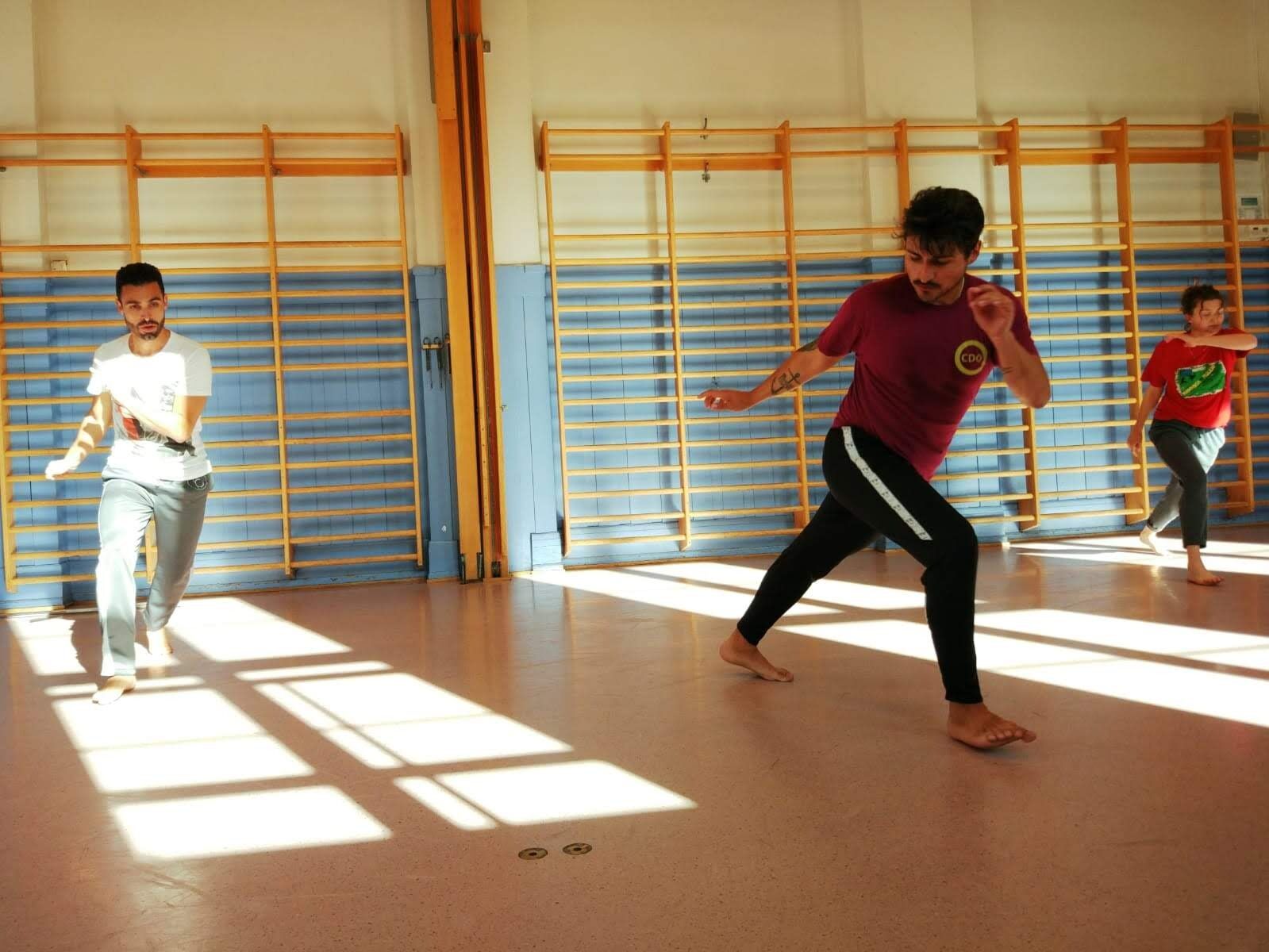 GOD MIKS: Capoeira blander elementer fra kampsport, musikk og dans. Foto: