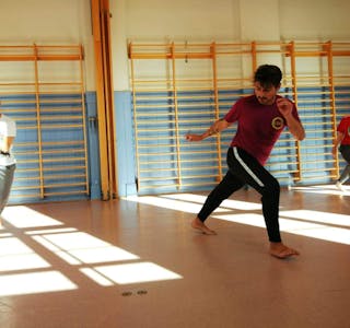 GOD MIKS: Capoeira blander elementer fra kampsport, musikk og dans. Foto: