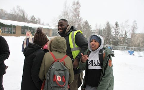 POSITIV EFFEKT: - Miljøet på skolen er blitt bedre etter at Bright ble flyttet fra Bjøråsen og til Tiurleiken, sier barna avisa har snakket med. Foto: