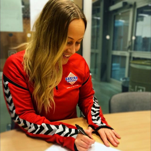 KLAR FOR SVEIVA: Mikaela Johansson har undertegnet kontrakt med Sveiva-damene. Foto: