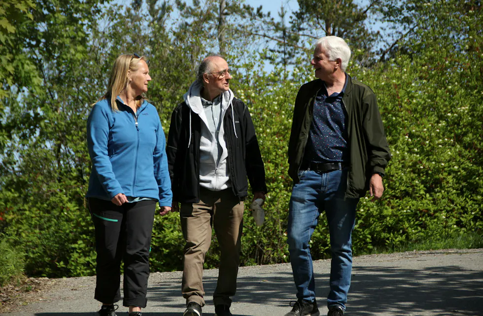 I TOLVTE TIME: Det er ikke for seint å redde Groruddalen fra boksbyer og fortsatt nedprioritering, men da må arbeidet begynne nå, mener Bullby og Groruddalen Miljøforum. Her ved Heidi Trøen, Bjørn Engstrøm og Einar Spurkeland. Foto: Ørjan Brage