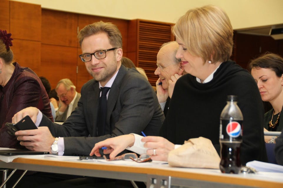 TAR GJENVALG: Nikolai Astrup og Kristin Vinje er av valgkomiteen innstilt til å ta gjenvalg som henholdsvis leder og nestleder i Oslo Høyre. Årsmøtet starter i dag, fredag. Foto: