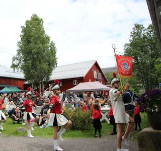 Sommer på Årvoll gård Foto: Martine Myhre