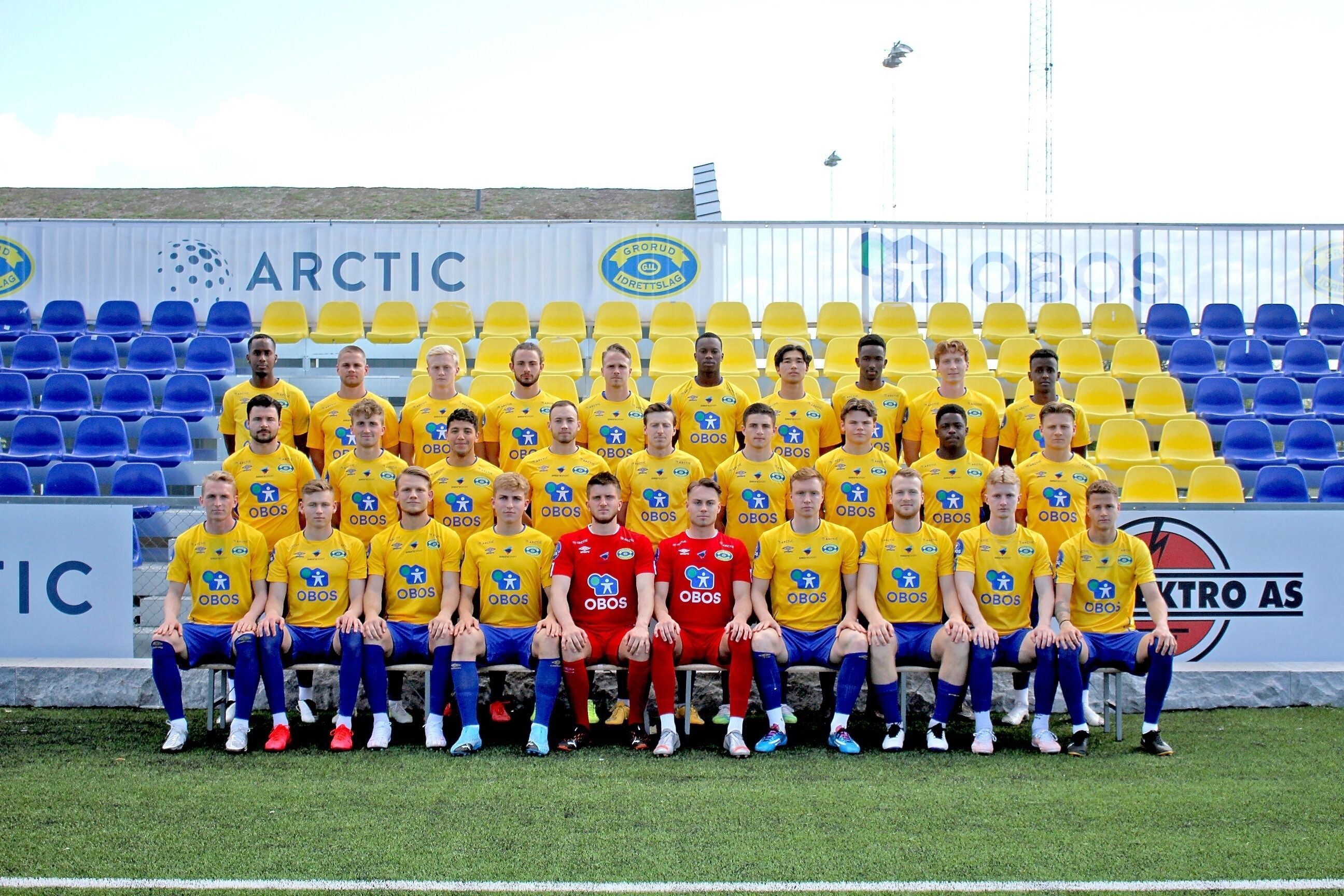 Grorud ILs fotballherrer 2021: Faysal Ahmed (bak fra venstre), Tobias B. Collett, Oscar Aga, Nikolai J. Hristov, Glenn E. Harviken, Omar Bully Drammeh, Bjørn Martin Kristensen, Saadiq Elmi, Fredrick S. Pettersen og Hassan Yousef. Preben Mankowitz (midten fra venstre), Fabian Ø. Ness, Ridouan Essaeh, Elias U. Skogvoll, Vetle Skåttun, Christos Zafeiris, Fredrik C. Pedersen, Josias Furaha og Sindre Osestad. Martin Høyland (foran fra venstre), Jonas Pereira, Thomas Elsebutangen, William F. Bjeglerud, Vegard Storsve, Mats Gulbrandsen Viken, Henrik Bredeli, Geirald Meyer, Arnar Gudjonsson og Kevin Mankowitz. Foto: