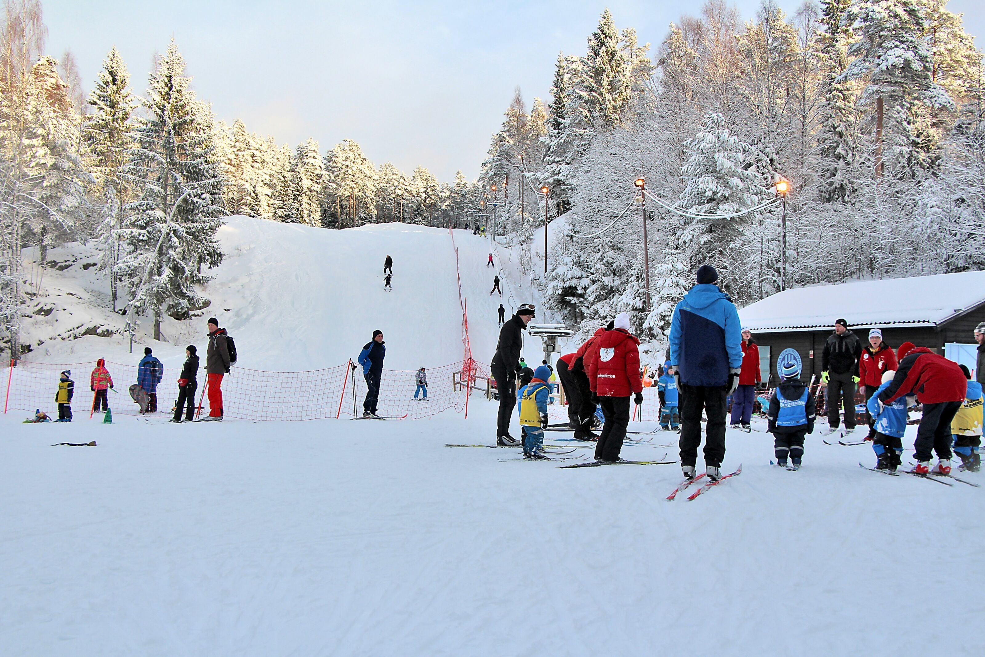 SKISESONGEN STARTER: Det blir mye moro i Liabakken og resten av bydelen når BUA åpner for utlån igjen i morgen. Foto: Arkiv