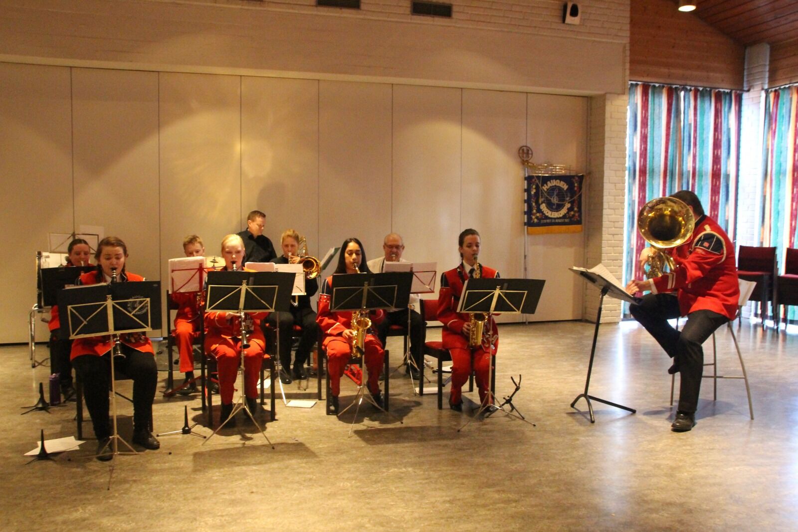 FEIRET MED KONSERT: Haugen skolekorps spilte for publikum i Furuset kirke. Foto: