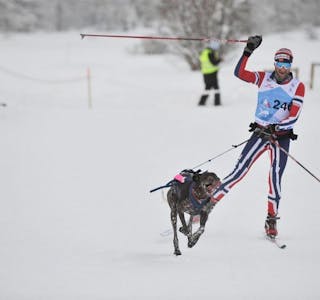 GOD GRUNN TIL Å JUBLE: Viktor Sinding-Larsen hadde god grunn til å juble etter årets VM. (Foto: Niklas Sjølund.) Foto:
