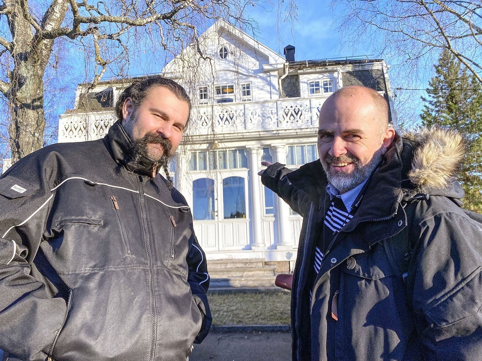 Avishuset i Lego... det hadde vært stilig, synes vi som jobber der. LEGO-gutta sier at det er fullt mulig, men at det krever en del planlegging og innkjøp av riktige klosser. Foto: